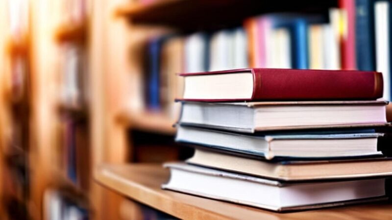 Darłowscy poeci łączą siły w nowej antologii „Słowa przy brzegu”