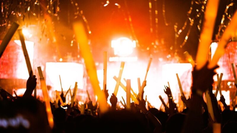 Morze Literatury: Festiwal Samotności i Twórczości