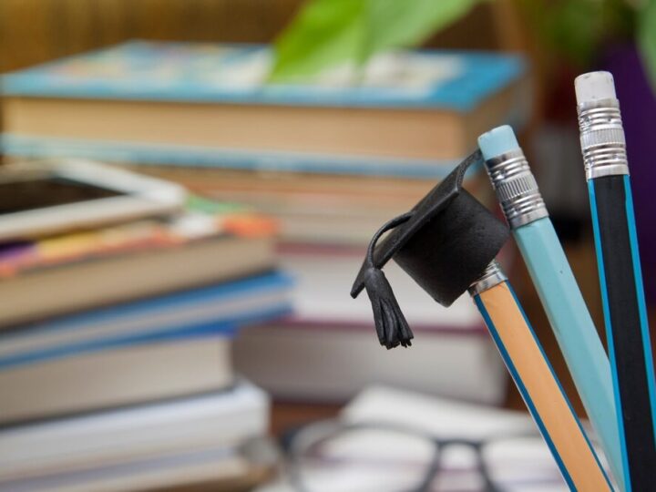 Młodzieżowe warsztaty literackie: odkryj świat reportażu i dezinformacji